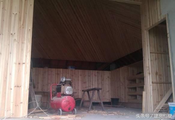 上海兄妹自建两栋农村别墅，父母住在一层小平房，合适吗？