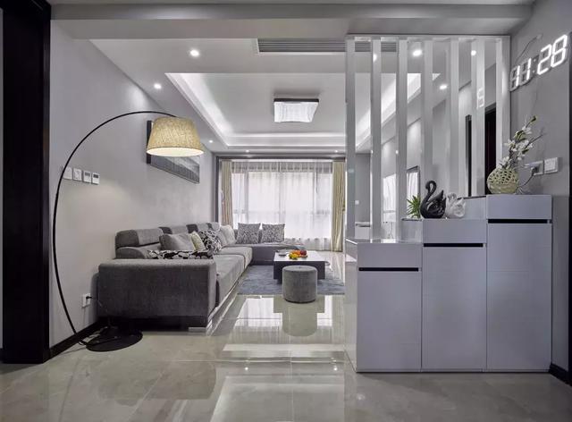 138平三居室用黑白灰风格装修，简洁大方，好帅气。