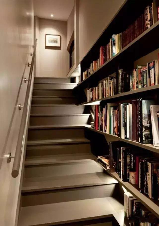 别墅就该有座好看的楼梯，绝对让你家变得惊艳无比~
