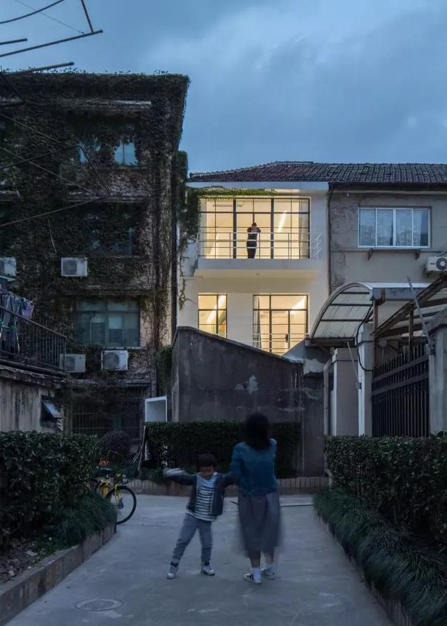 上海旧房改造实拍，摇身一变成清新别墅