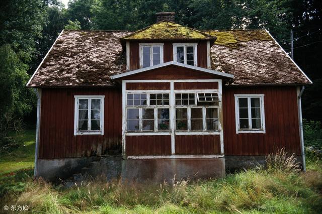 住上自己的房子，拒绝做房奴 木屋别墅的造价不是很高！