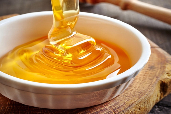 吃感冒药能喝蜂蜜水吗？吃完药多久能喝蜂蜜水？