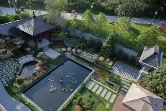 1000平新中式独栋别墅，前后庭院，傍山而居